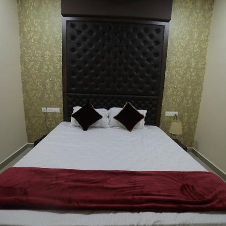 الشقق الفندقية Thrissurفي  Shivalaya Residency المظهر الخارجي الصورة