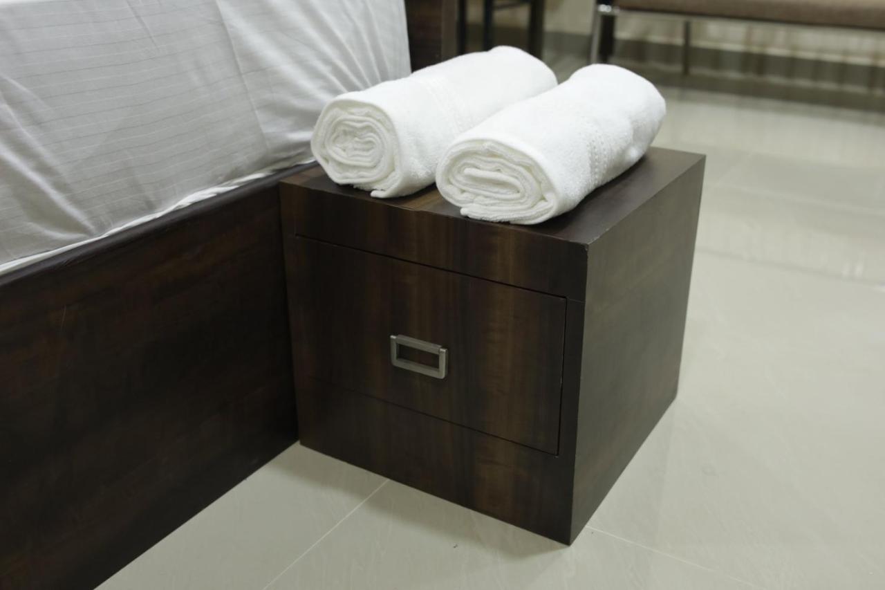 الشقق الفندقية Thrissurفي  Shivalaya Residency المظهر الخارجي الصورة